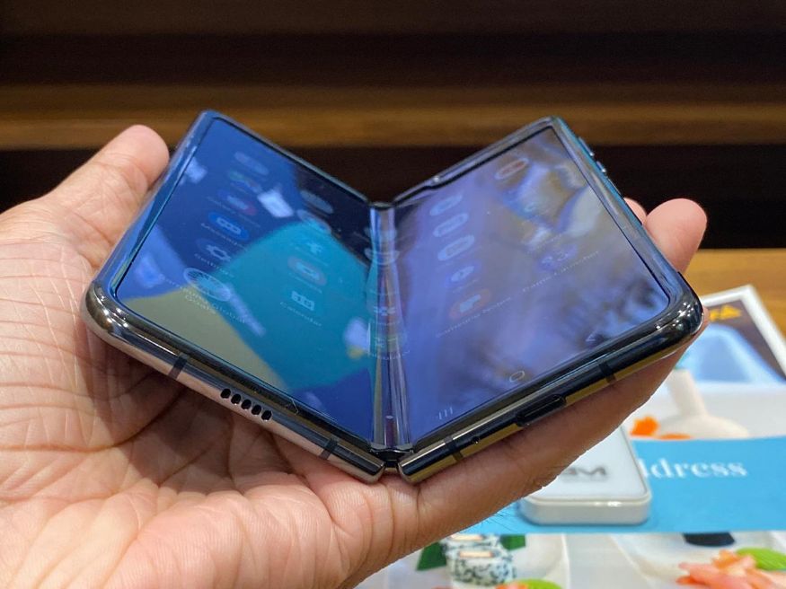 Samsung Galaxy Fold Pictures India Finally Gets Its 1st Folding Phone News18 5643