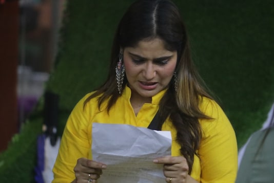 Bigg Boss 13 Contestant Arti Singh to Enter Colors' Show Udaan Bigg Boss 13 Contestant Arti Singh to Enter Colors' Show Udaan