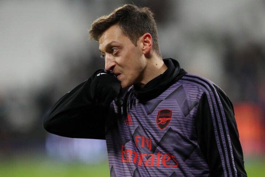 Premier League: Chinese TV Pulls Arsenal Match after Mesut Ozil's Uighur Comments