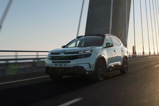 The Citroën C5 Aircross Hybrid is the star of Citroën's latest commercial.
(Image: AFP Relaxnews) The Citroën C5 Aircross Hybrid is the star of Citroën's latest commercial.
(Image: AFP Relaxnews)