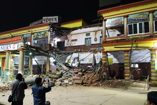 A view of the collapsed structure at Burdwan railway station.