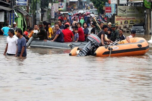 16 Killed, Thousands Displaced as Floods Submerge 169 Neighbourhoods in ...