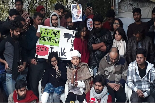 JNU students protest against the fee hike and violence in campus.