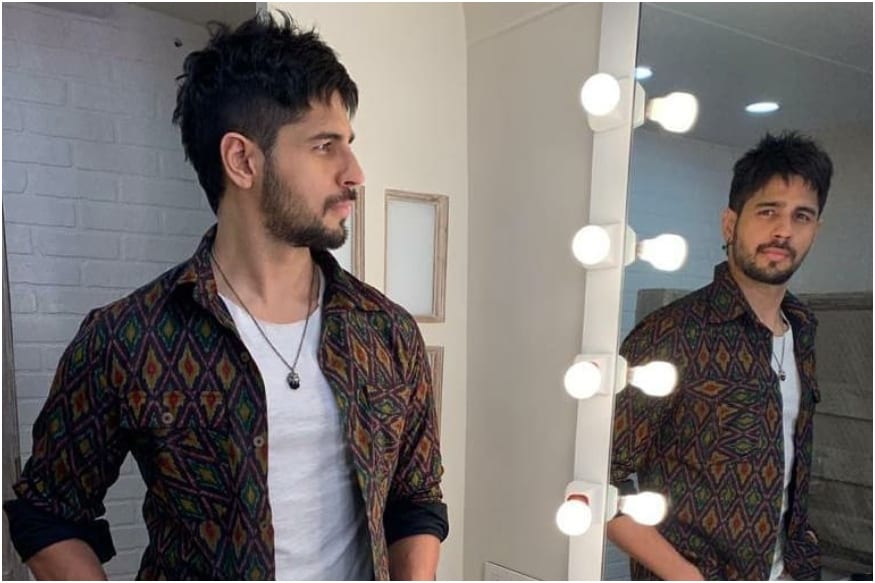 Sidharth Malhotra Looks Super Stunning in This New Ponytail Look    LatestLY