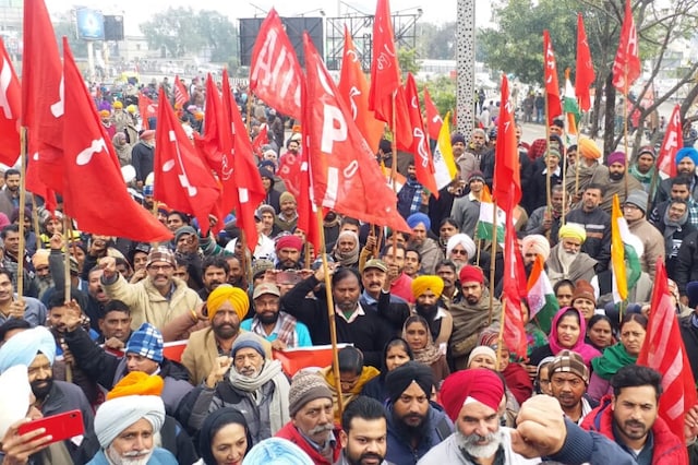Members of several trade unions took to streets to protest against the Union government in Chandigarh. (News18)
