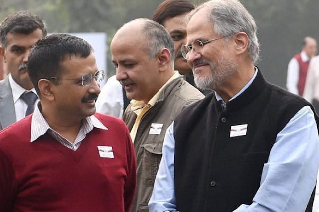 File photo of Delhi CM Arvind Kejriwal (left) and former Delhi L-G Najeeb Jung. (PTI) 
