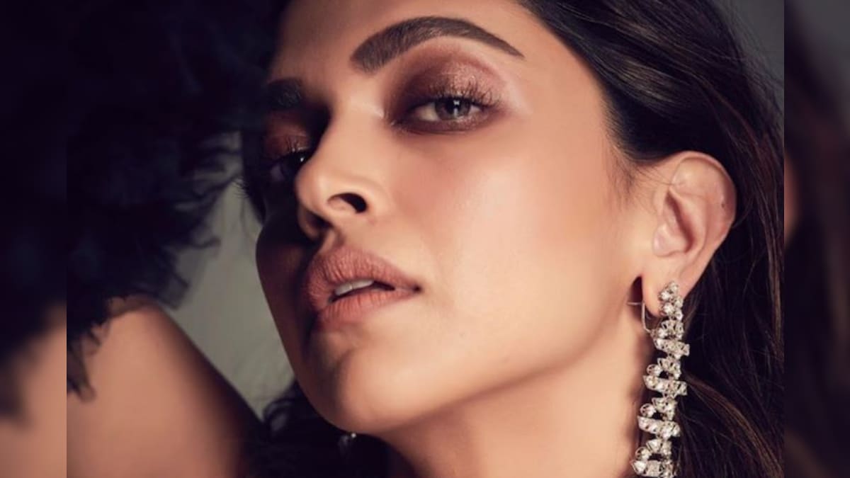 Deepika Padukone Brings Back Dark Bold Lips In Fashion Yet Again As She  Attends LV's Paris Show! Can Someone Tell Us Why Wasn't She The Showstopper?