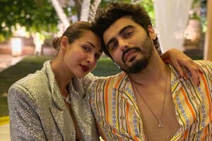 Malaika Shares Mushy Pic With Arjun Kapoor as They Ring In New Year in Goa