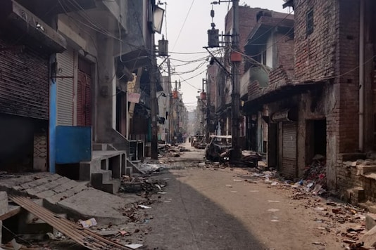 In Riot-hit Shiv Vihar, Lone Hindu Chemist Lives in Fear of Mobs ...