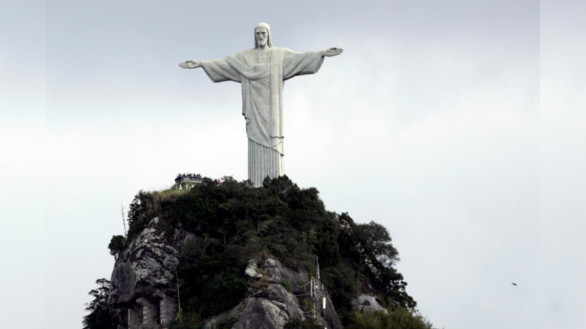 Rio's Christ statue closes and state of emergency decreed