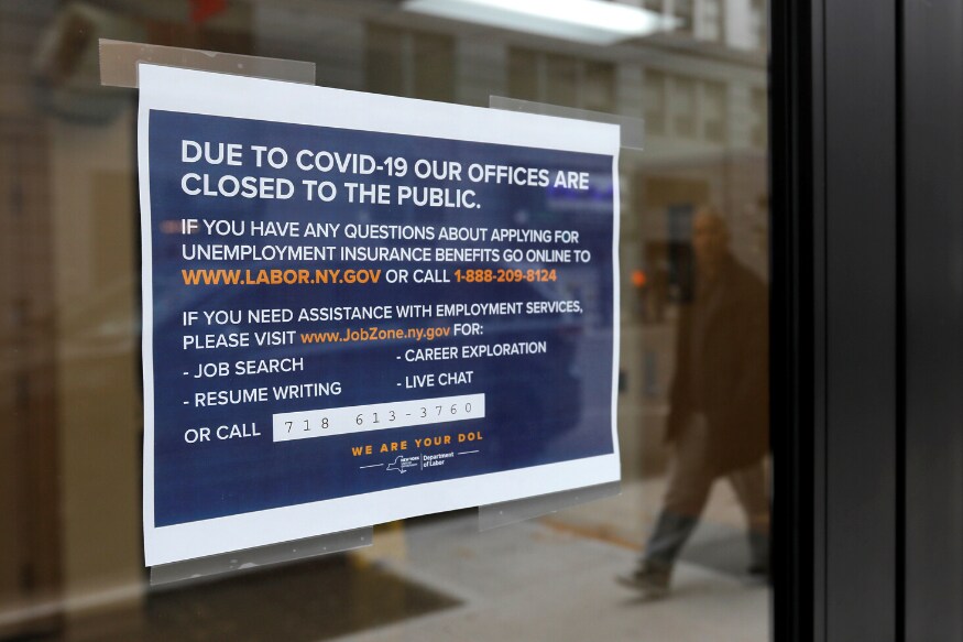US Weekly Jobless Claims Top Six Million for Second Straight Week