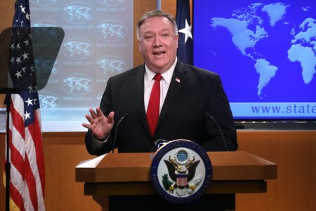 U.S. Secretary of State Mike Pompeo addresses a news conference at the State Department in Washington, U.S., April 7, 2020. REUTERS/Leah Millis/Pool