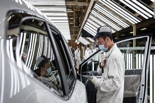 Car sales in China declined 42% in the first quarter of 2020 compared to last year. (Photo courtesy: CNN) Car sales in China declined 42% in the first quarter of 2020 compared to last year. (Photo courtesy: CNN)