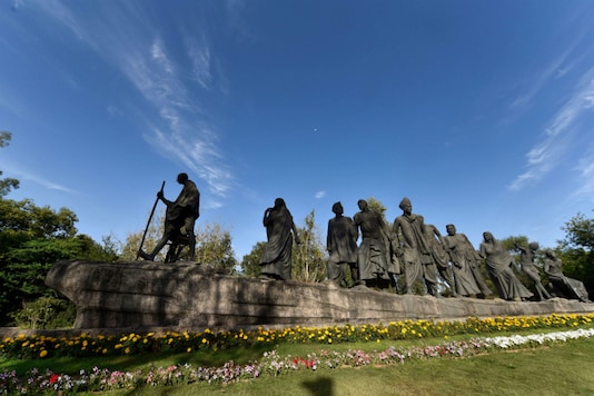 A view of the iconic Gyarah Murti in the backdrop of clear-blue sky during the nationwide lockdown in New Delhi on April 3, 2020. (PTI) A view of the iconic Gyarah Murti in the backdrop of clear-blue sky during the nationwide lockdown in New Delhi on April 3, 2020. (PTI)