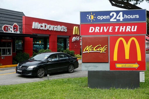 Mcdonald S Suspends All Operations In Singapore After Seven Employees Test Positive
