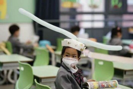 Headgear for kids in China (Image: @Chowleen)
