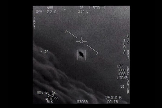 A screen grab from the one of the three videos released by the US Government confirming that UFOs are indeed real, and have been encountered by the US Navy.