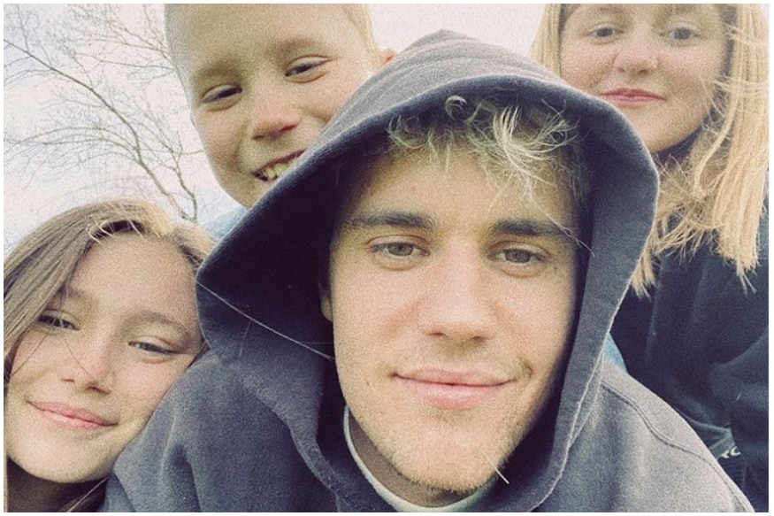 Justin Bieber Enjoys Day Out With Siblings In Canada Singing His Old Hits