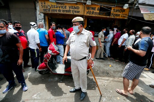 Liquor Shops In Delhi To Remain Open For One More Hour