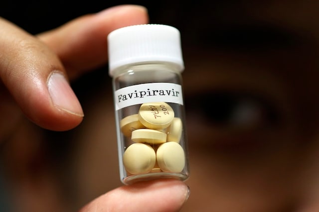 Tablets of Avigan (generic name: Favipiravir) are displayed during a photo opportunity at Fujifilm's headquarters in Tokyo. (Reuters)