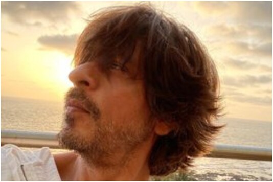 Shah Rukh Khan Pens 'Lockdown Lessons', Shares His Quarantine Salt-and-pepper Look