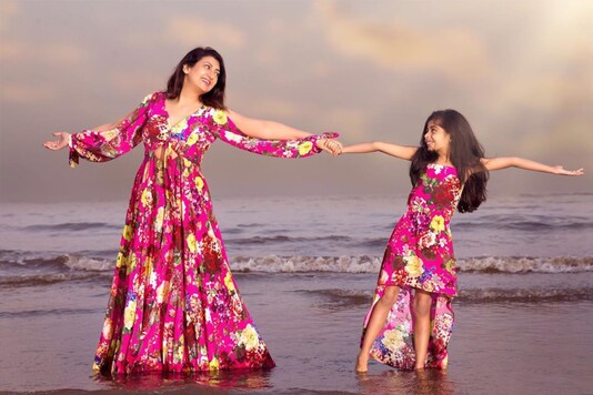 Juhi Parmar On How She Broke The News Of Her Divorce With Sachin Shroff To Their Daughter