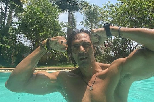 Arjun Rampal Turns Into a ‘Stronger’ Water Baby This Lockdown, Shares Picture Arjun Rampal Turns Into a ‘Stronger’ Water Baby This Lockdown, Shares Picture