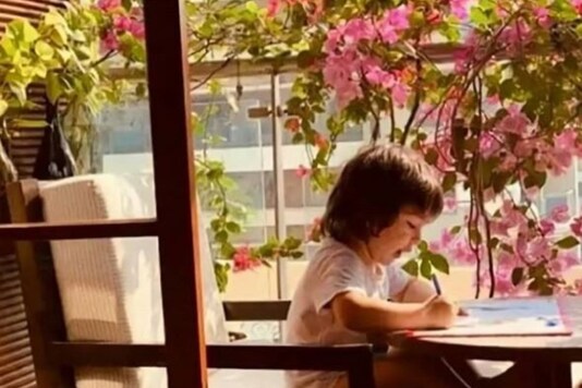 This Candid Picture of Taimu Ali Khan Engrossed in Painting is an Adorable Sight