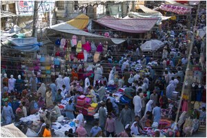 Eid 2020: Flouting Social Distancing Norms, People Step Out For Shopping