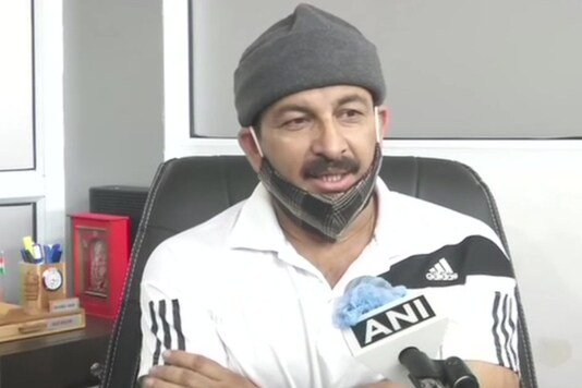 BJP leader Manoj Tiwari (Twitter/@ANI)
