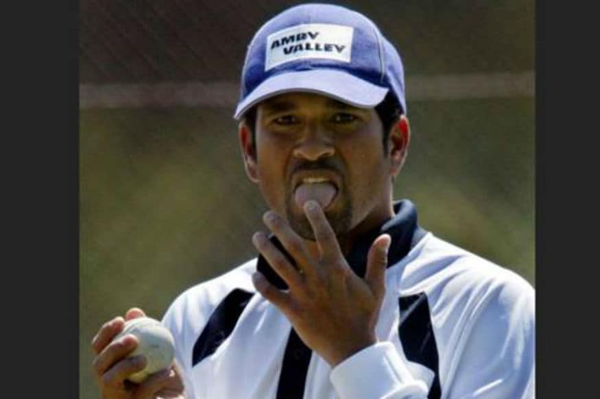 Tendulkar Casts Doubts Over Saliva Ban, Asks What Happens in Cold Conditions Where Players Don't Sweat