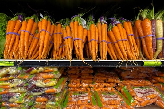 Fresh carrots are shown for sale at a grocery store in Del Mar, California, U.S. June 3, 2020. REUTERS/Mike Blake Fresh carrots are shown for sale at a grocery store in Del Mar, California, U.S. June 3, 2020. REUTERS/Mike Blake