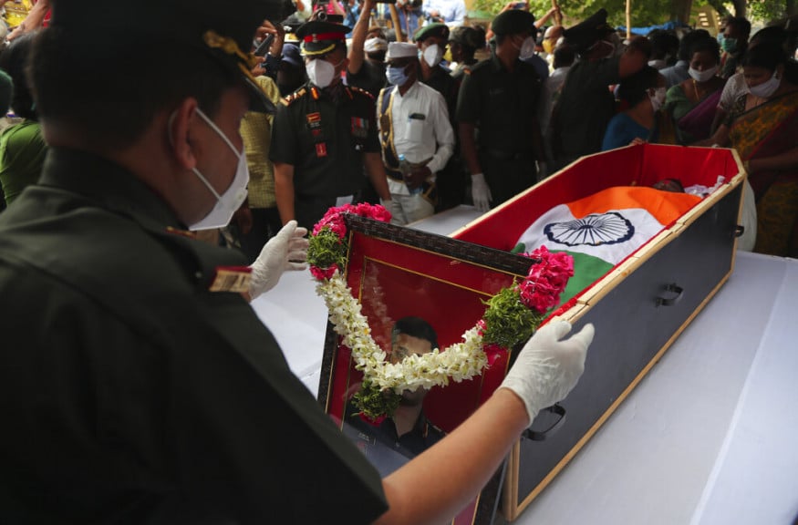 Col. Santosh Babu's Funeral: Family, Friends Bid Teary Farewell - News18