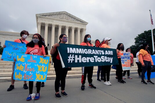 DACA students rally in front of the Supreme Court, on June 18, 2020, in Washington. (AP Photo/Manuel Balce Ceneta)