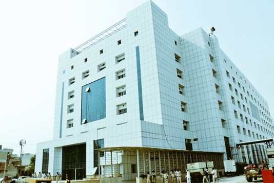 Delhi government's upcoming hospital in Burari will have 450 beds reserved for COVID-19 patients. (Image: Twitter/@ArvindKejriwal)