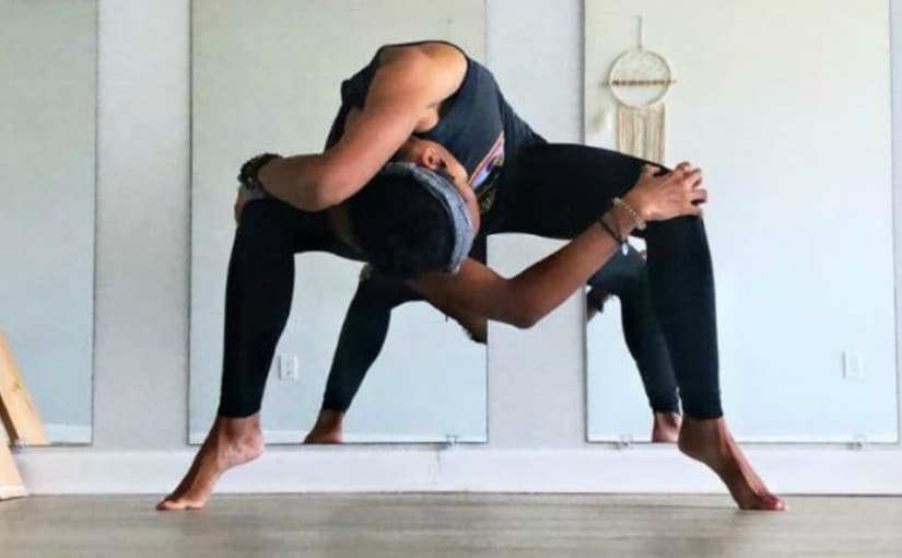 weird yoga poses for couples｜TikTok Search