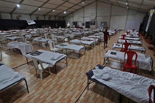A makeshift quarantine facility for patients in Mumbai. (AP Photo/Rafiq Maqbool)