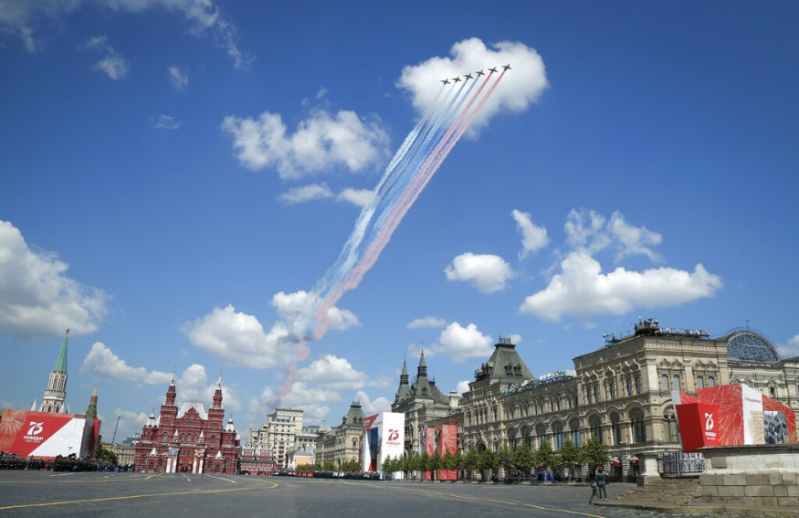 Photos Russia S Vibrant Victory Day Parade In Moscow Photogallery