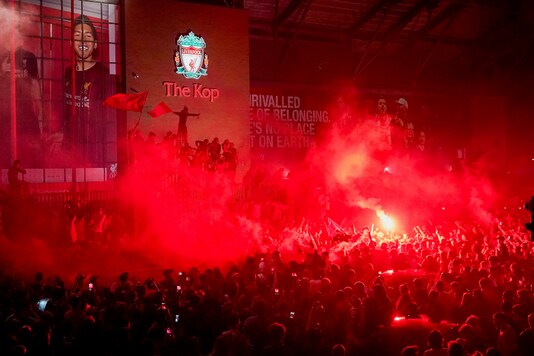 Liverpool fans (Photo Credit: Twitter)