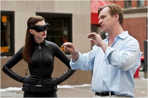 Christopher Nolan directs Anne Hathaway in 'The Dark Knight Rises'