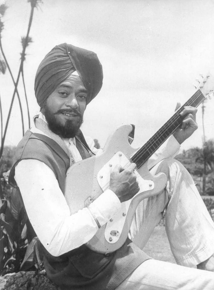 Bollywood's Legendary Comedian Jagdeep's Life In Pics - Photogallery