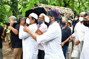 Jagdeep's Funeral: Family Members Bid Tearful Adieu