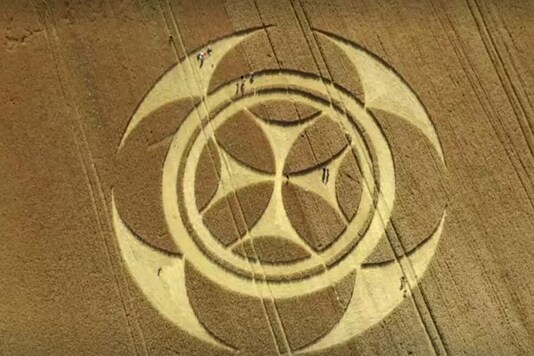 Crop Circle in Wheat Field in North France Triggers Curiosity, Draws Visitors