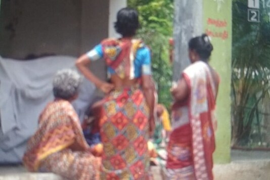 Malara and Vijayalakshmi face livelihood issues as their pushcarts have been prohibited from functioning at the Marina Beach. (Image: News18)