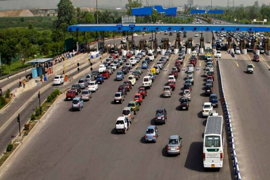 Representative Image File photo of the Mumbai-Pune Expressway. (Image Source: PTI)
