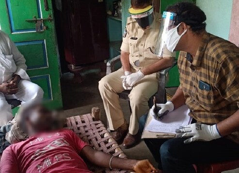 The victim, Prasad, was admitted to the Rajahmundry government hospital for treatment. (Photo: News18)