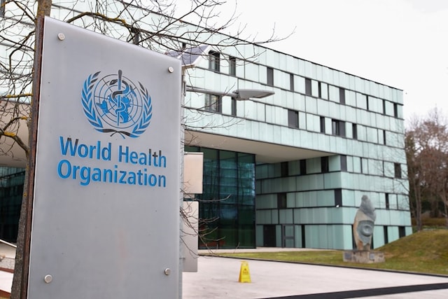 A logo is pictured outside a building of the  World Health Organization (WHO) during an executive board meeting on update on the coronavirus outbreak, in Geneva, Switzerland, February 6, 2020. (REUTERS/Denis Balibouse/File Photo)