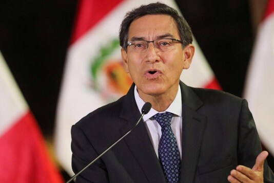 Peru's President Martin Vizcarra addresses the nation, as he announces he was dissolving Congress, at the government palace in Lima, Peru September 30, 2019. Peruvian Presidency/Handout