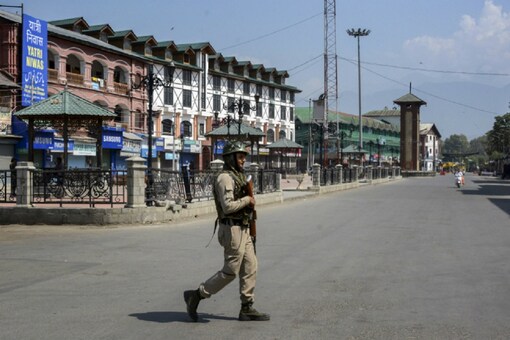 Image for Representation: Security forces patrolling in Srinagar, Jammu and Kashmir.