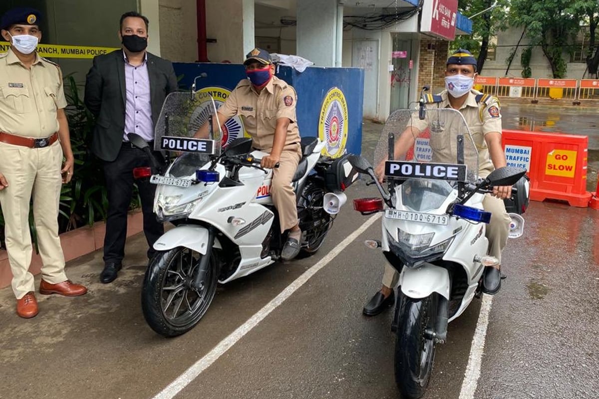 Mumbai Police Adds 10 Suzuki Gixxer Sf 250 Motorcycles To Its Fleet For Patrolling